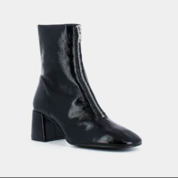 LIKE NEW/  Ankle boot, front zipper in black patent leather by Jonak ( F… - Picture 1 of 5